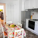Spacious In Center Perfect For Families سبليت