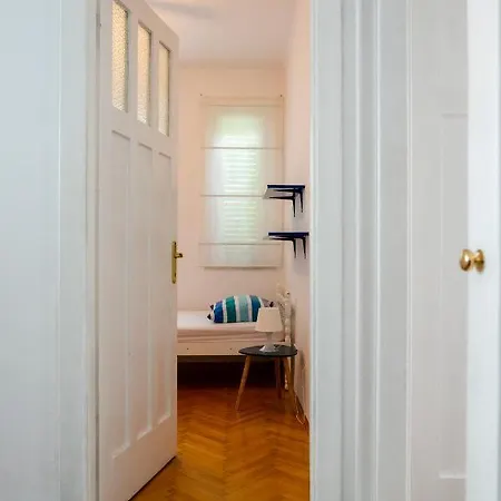 Garden View سبليت